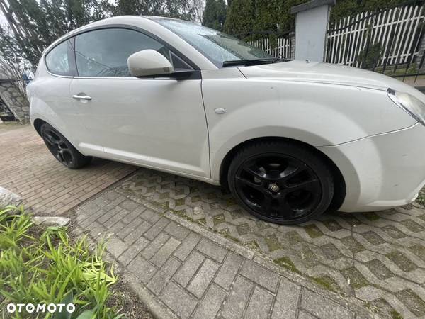 Alfa Romeo Mito 1.6 JTDM Distinctive - 11