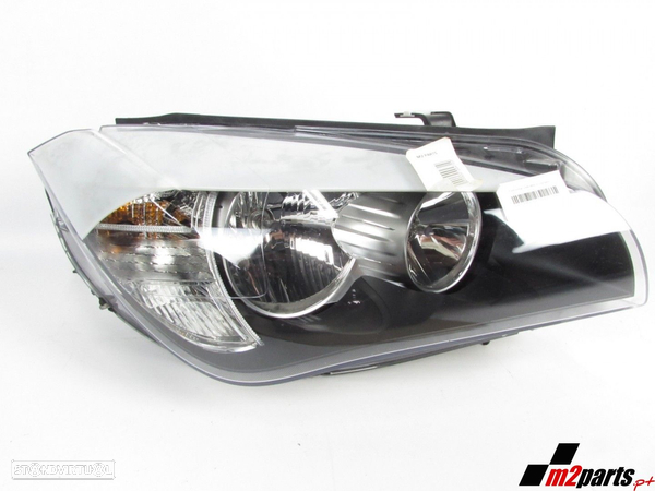 Farol normal Direito Seminovo/ Original BMW X1 (E84) 63112990002 - 2