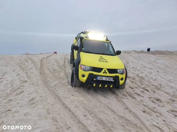 Mitsubishi L200 2.5 DID DAKAR EDITION - 3