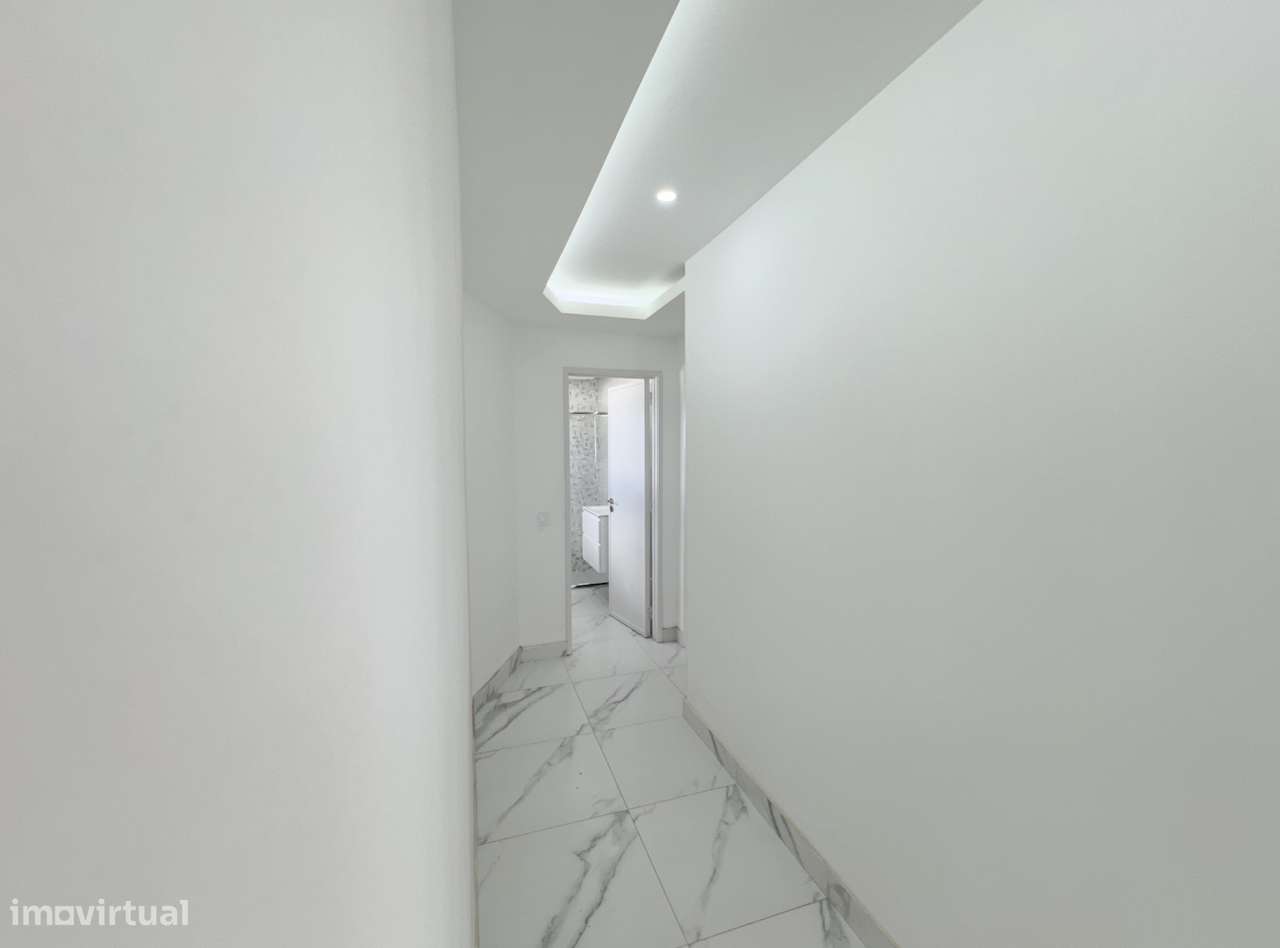 Apartamento T2 Venda em Portimão,Portimão-31
