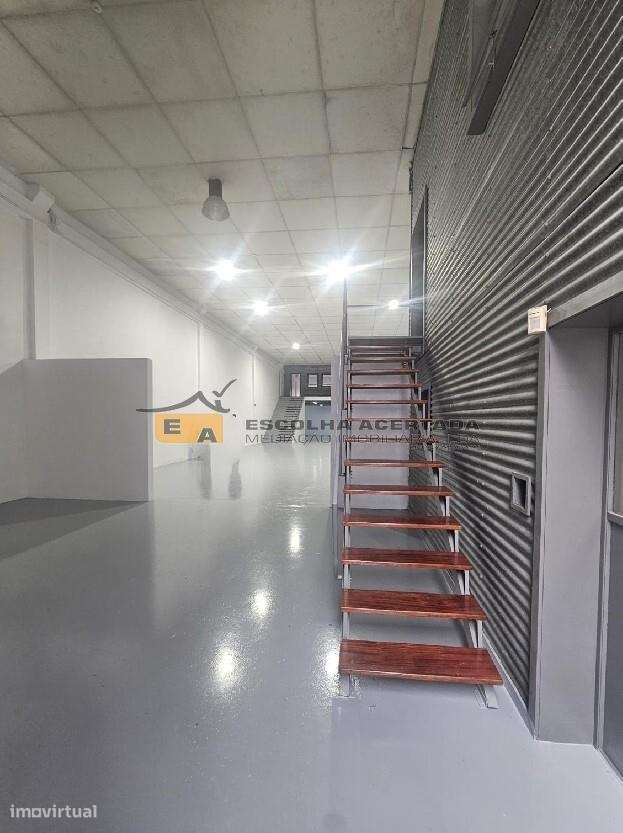Armazém renovado em Perafita - Grande imagem: 4/15