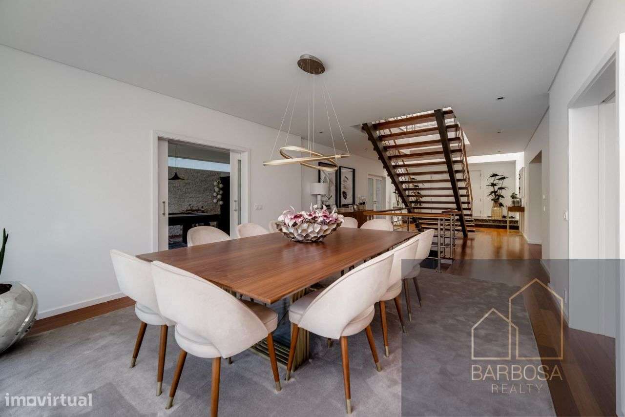 V5 Maia - 4 suites - 4 frentes - Luxo, privacidade e tranquilidade!-14