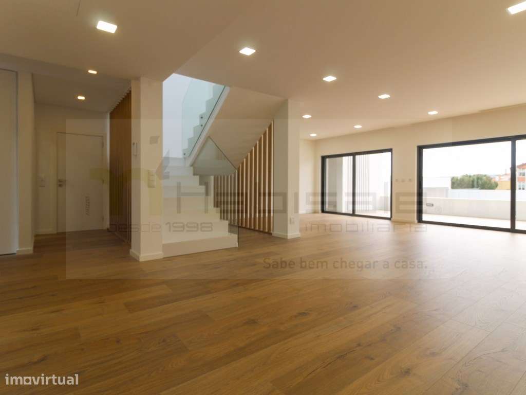 Moradia T4 em condomínio fechado em Loures, com piscina!-20