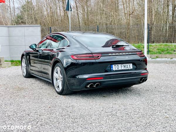 Porsche Panamera 4S - 15