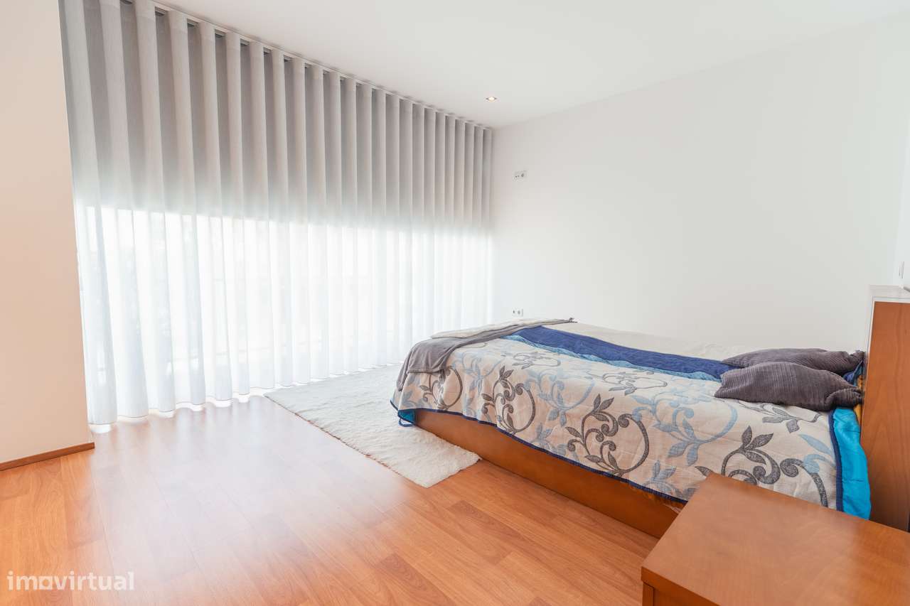 Moradia T3 moderna em Sanfins-8