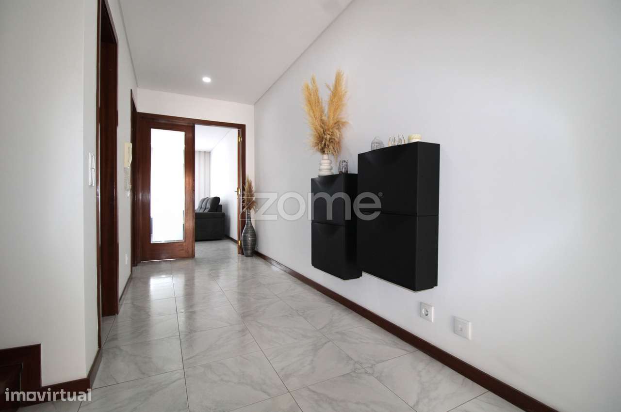 Moradia em Banda T3 em Vizela-2