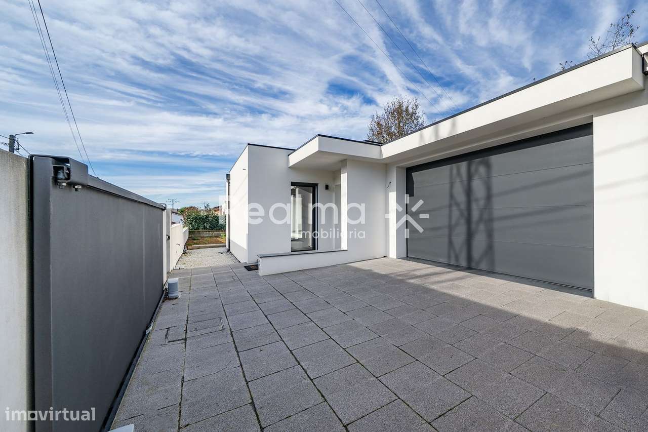 Moradia Térrea T3+Escritório em Este S.Mamede-Braga-54