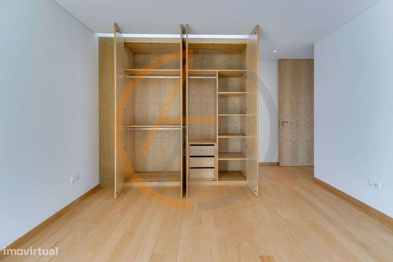 Moradia T4 Nova com Piscina | Foz do Douro-29