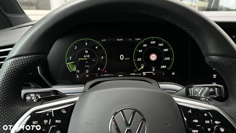 Volkswagen Touareg 3.0 V6 TDI 4Motion R-Line - 11