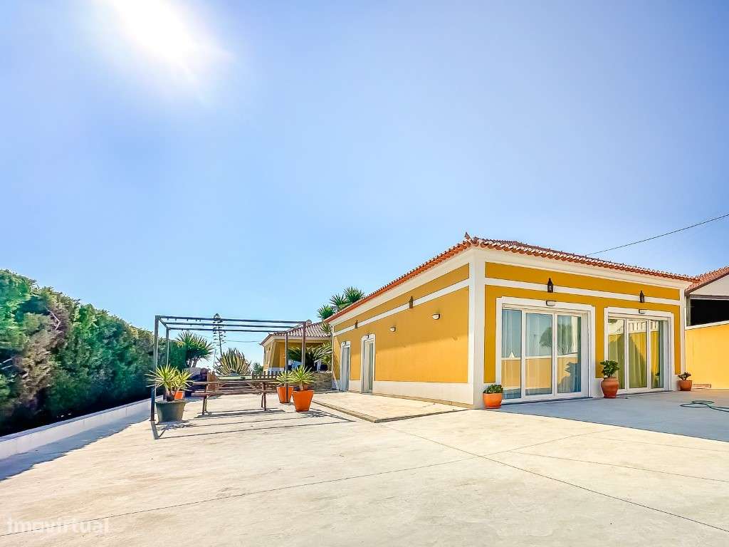 Vende-se moradia T8 junto á Praia da Assenta-20