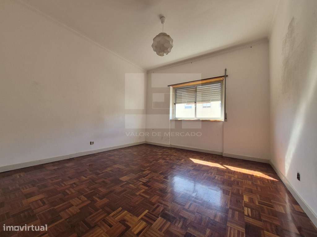 APARTAMENTO T2 - SERRA DAS MINAS-7