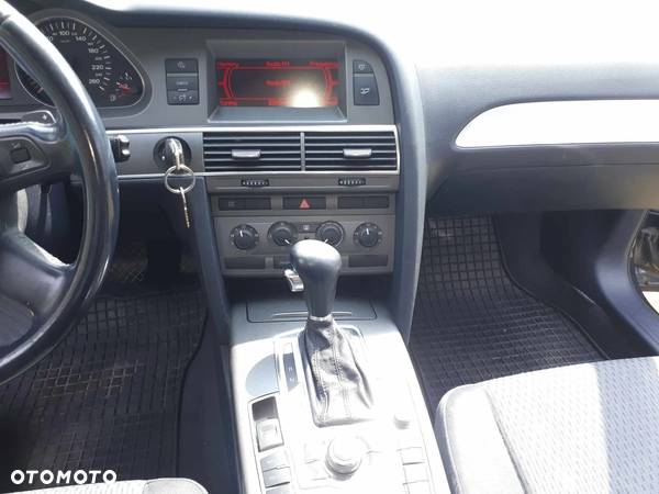 Audi A6 2.4 Multitronic - 7