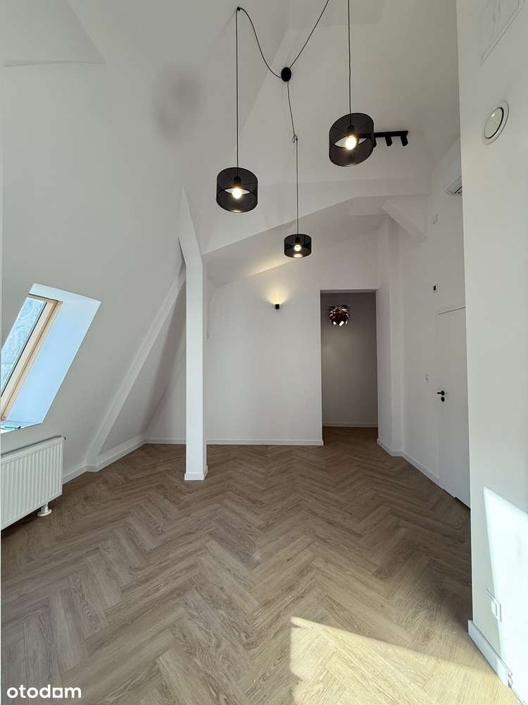 Kawalerka/Klimatyzacja/4,5m sufit/Kamienica winda-16