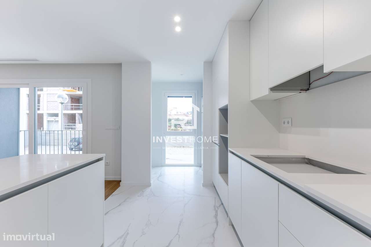 Apartamento T3 | Novo 2025 | Pronto a Escriturar | Varanda | Box-9