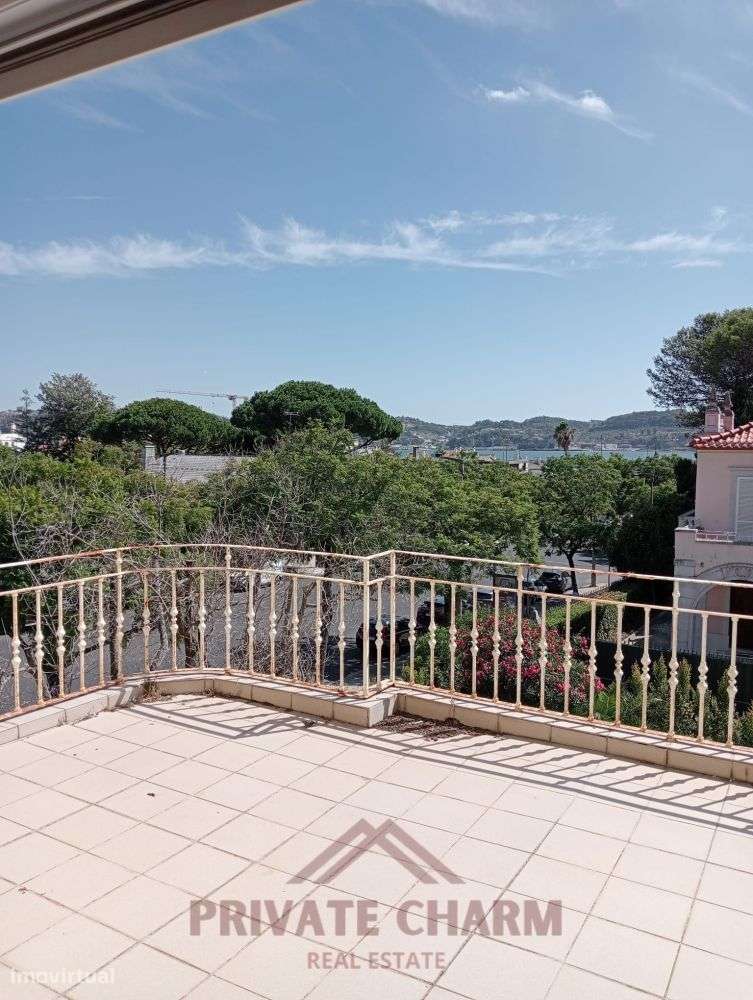 Moradia independente no Restelo, Belém-26