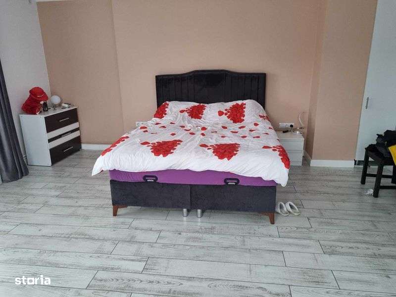 Casa cu lac de pescuit de vanzare - Imagine principală: 4/8