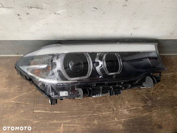 BMW G30 G31 REFLEKTOR LAMPA PRAWA FULL LED 8499112 - 1