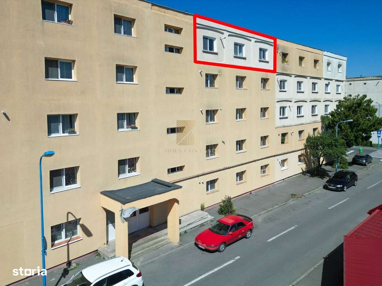 Apartament luminos, 65 mp, cu parcare și boxă Bartolomeu, str. Lânii33-15