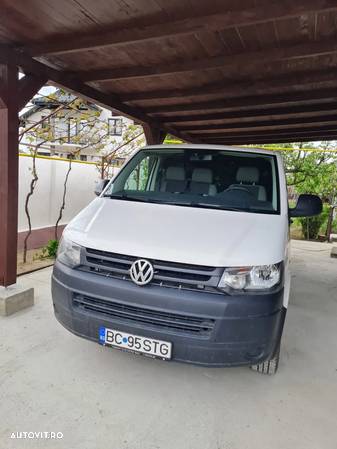 Volkswagen Transporter - 1