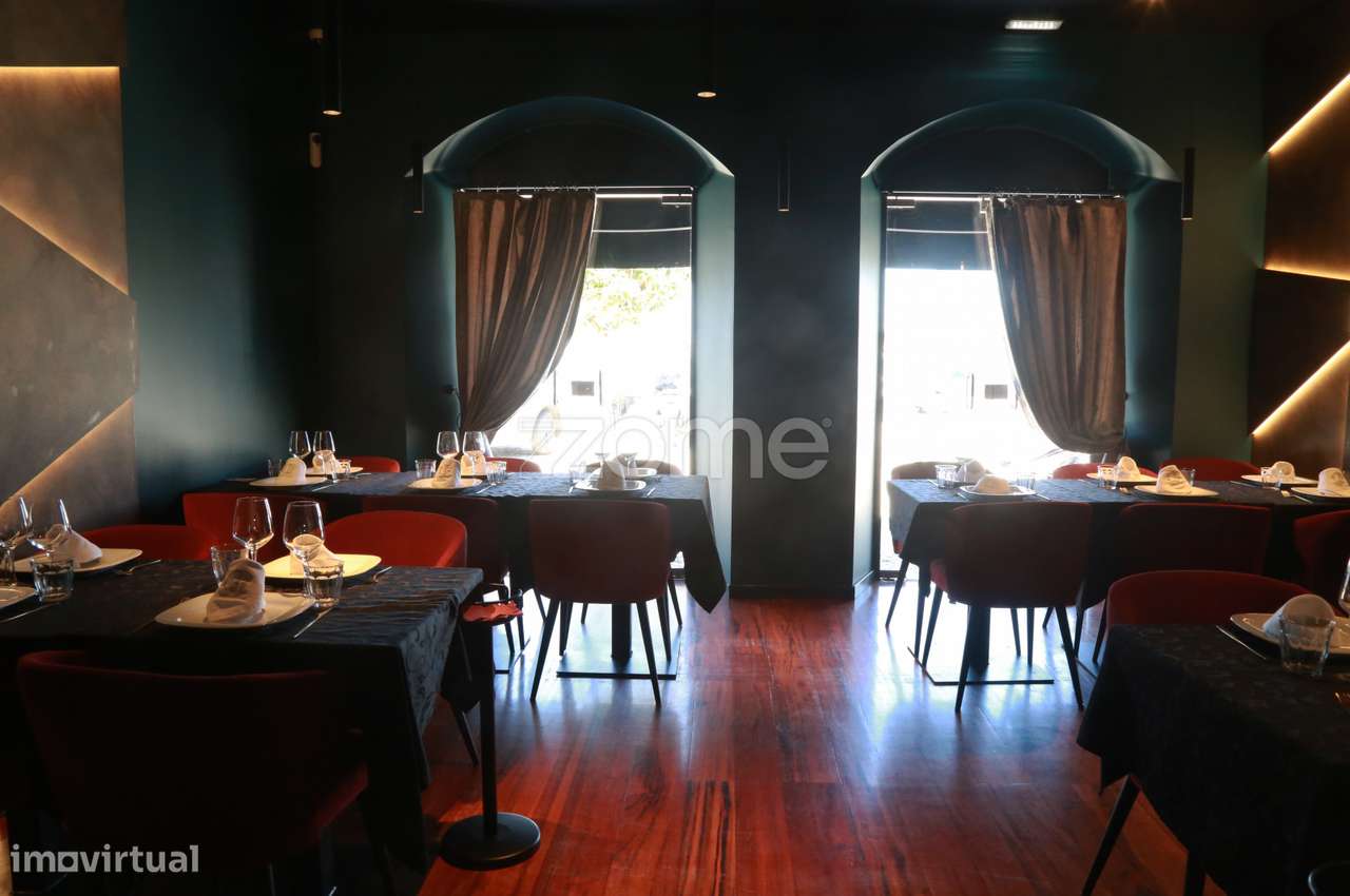 Trespasse de Restaurante Requintado Totalmente Equipado na Amora - Grande imagem: 4/23