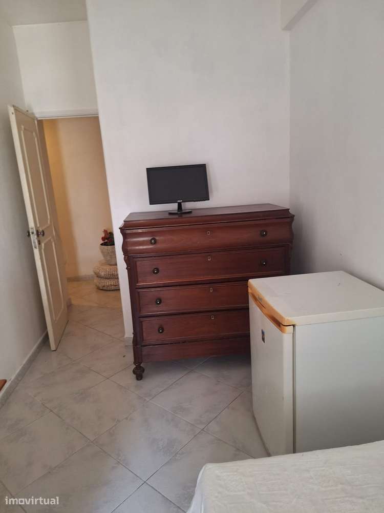 Quarto em Paço de Arcos junto à Escola Náutica - Grande imagem: 5/5