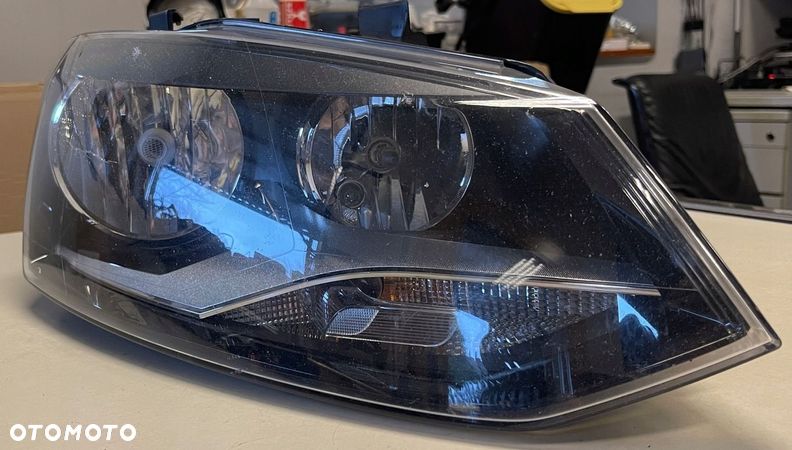 REFLEKTOR LAMPA PRAWA Volkswagen POLO 09- OE 6R1941008E - 1