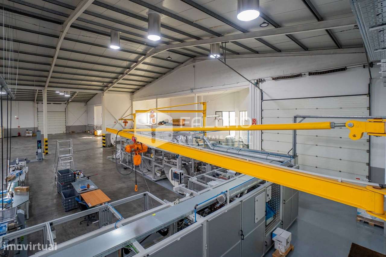 Armazém  Venda em Romeira e Várzea,Santarém-26