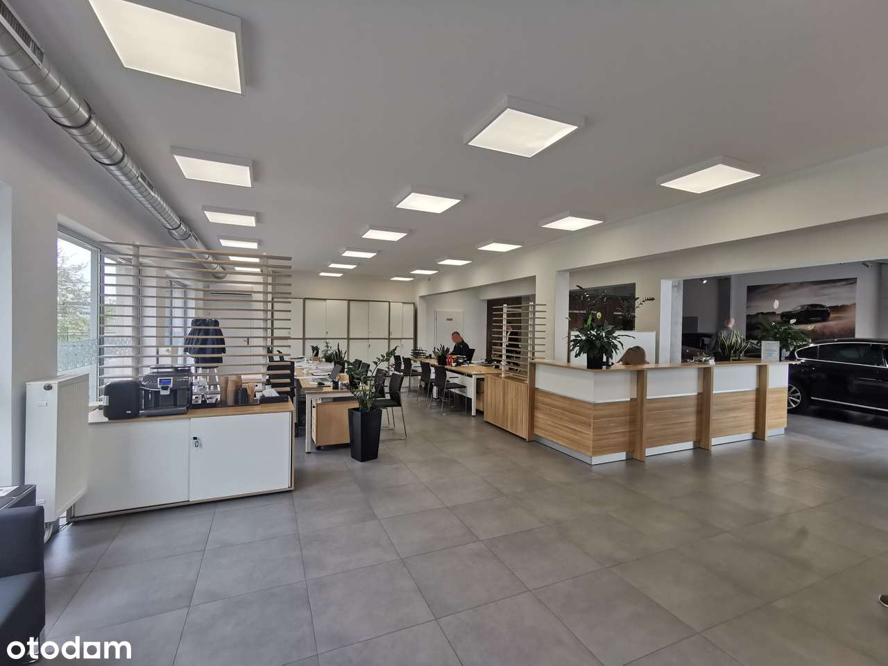 Przynosząca dochód nieruchomość inwestycyjna (hala, salon, działka) - Pełny obrazek: 5/6