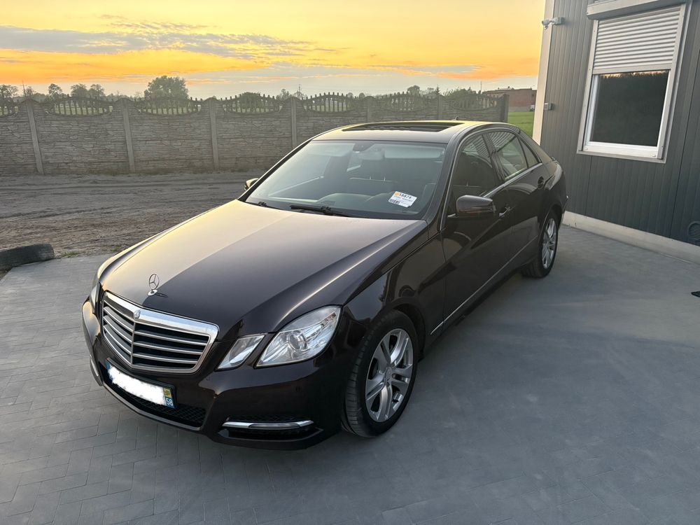 Mercedes-Benz E W212/W207 2012