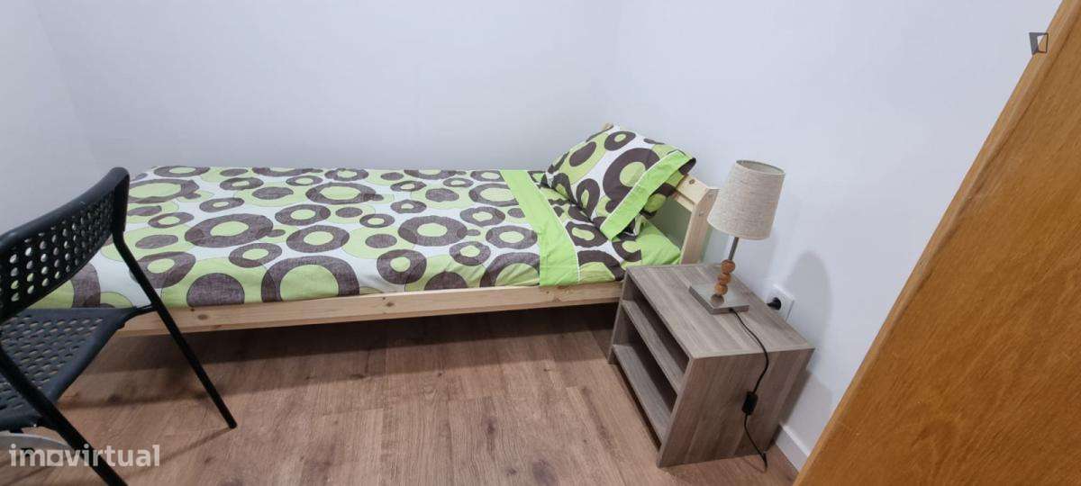 Quarto - localizado em Picoas Lisbon - Grande imagem: 5/6
