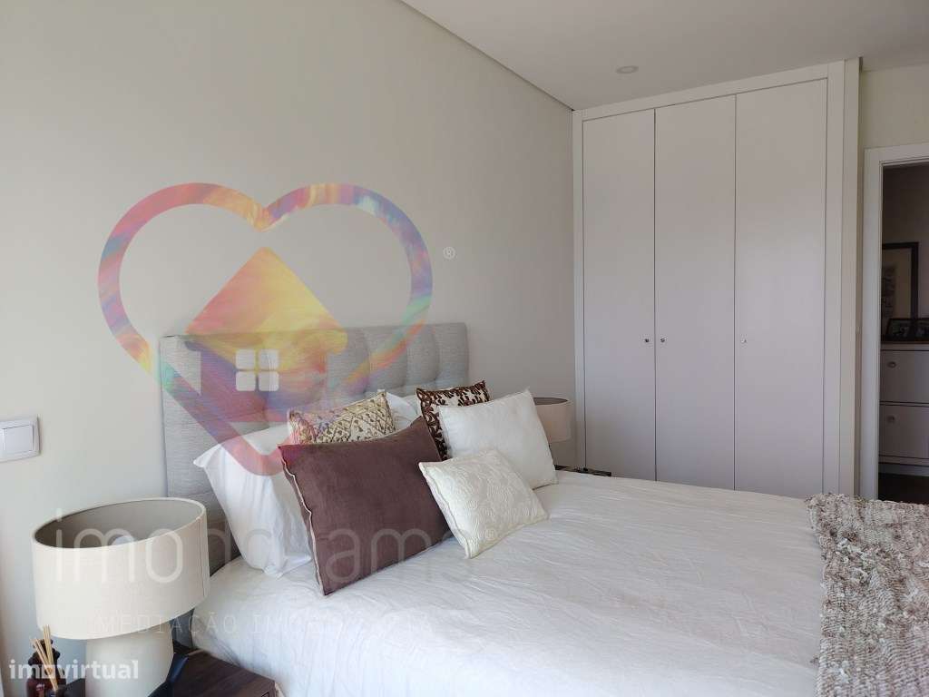 Apartamento T2 , Ultimo Piso, com vista Rio Tejo em Vialonga - Lisboa-18