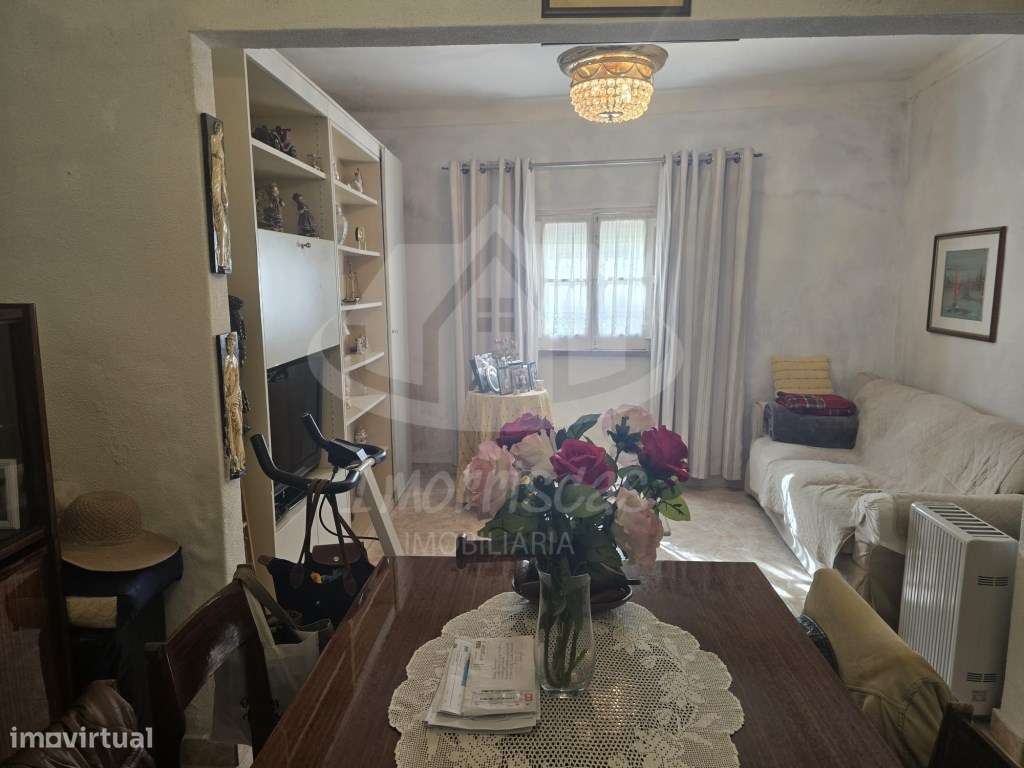 Conjunto de 3 moradias em Via Rara, Santa Iria de Azóia - Grande imagem: 5/27