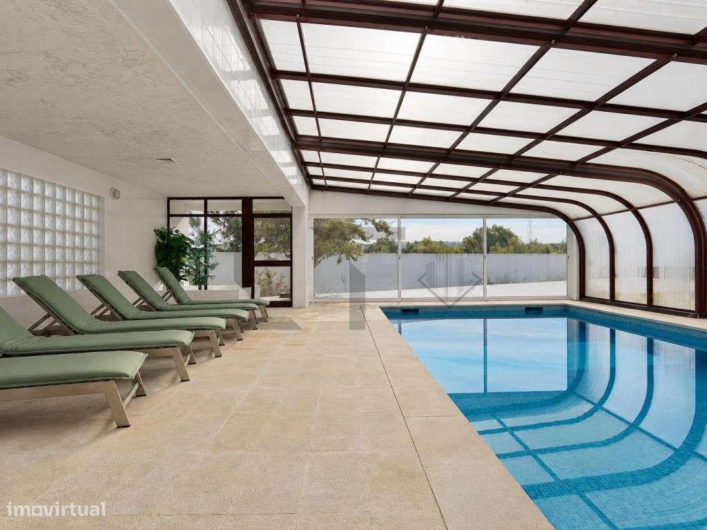 Quinta com 2 Moradias, 2 Campos de Ténis e Piscina, para Venda em P...-9