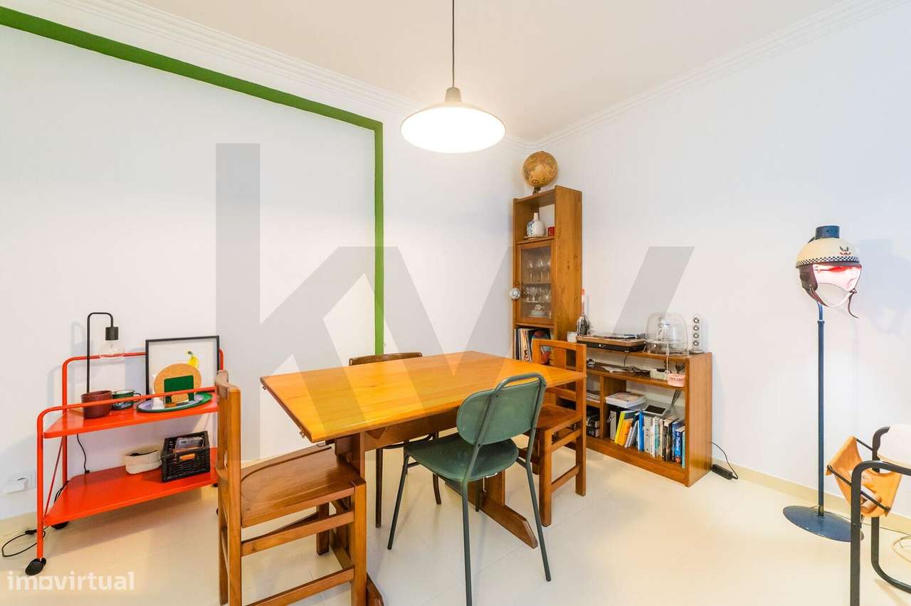 Apartamento T-2, Box para 2 viaturas e 1 lugar de estacionamento adici - Grande imagem: 5/41