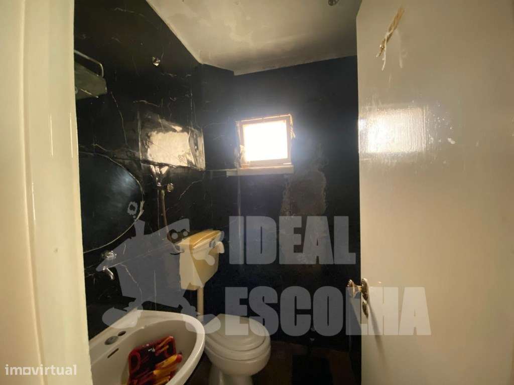 T3 ALMADA BEM LOCALIZADO-12