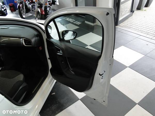 Citroën C3 1.2 PureTech Exclusive - 17