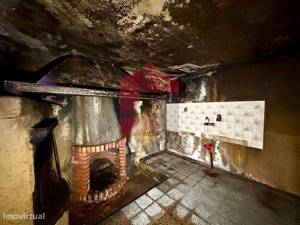 Moradia para restauro, Vila chã (São João Batista), Ponte da Barca - Grande imagem: 4/17