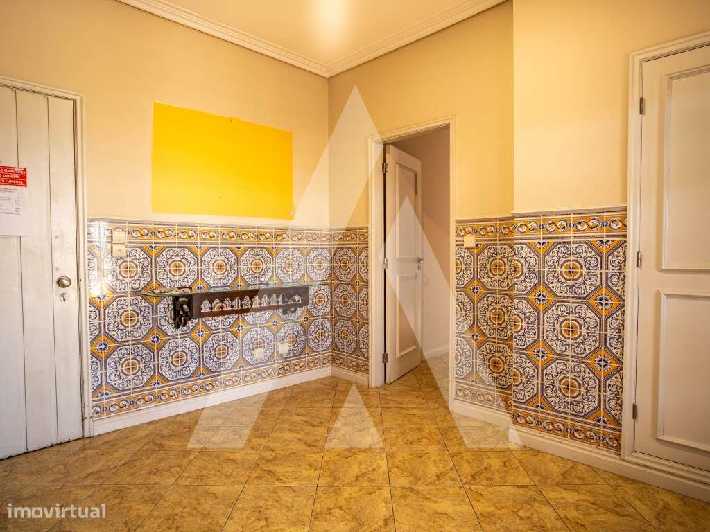 Apartamento T4 com Terraço de 90 m² no Centro de Aveiro-6