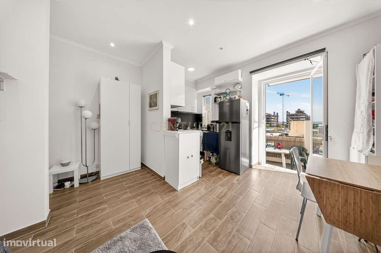 Apartamento Renovado T2 com Terraço em Marvila  -  Lisboa - Grande imagem: 5/15