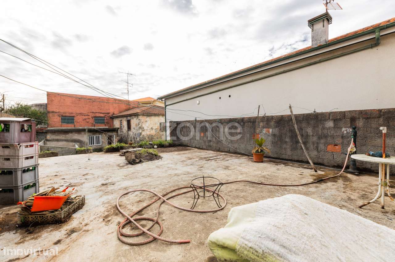 Prédio T4 de utilização mista em Panoias - Braga - Grande imagem: 4/13