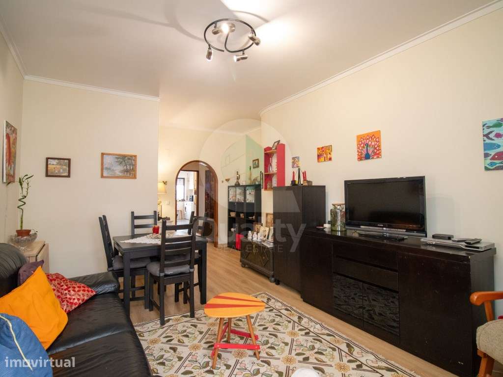 Apartamento T3 com Vista Rio em Excelente Localização-27