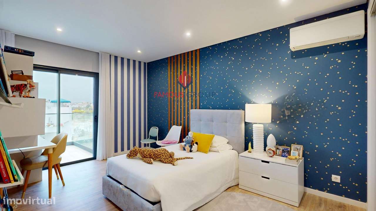 Penthouse T5 exclusiva com acabamentos de luxo - Portimão-35