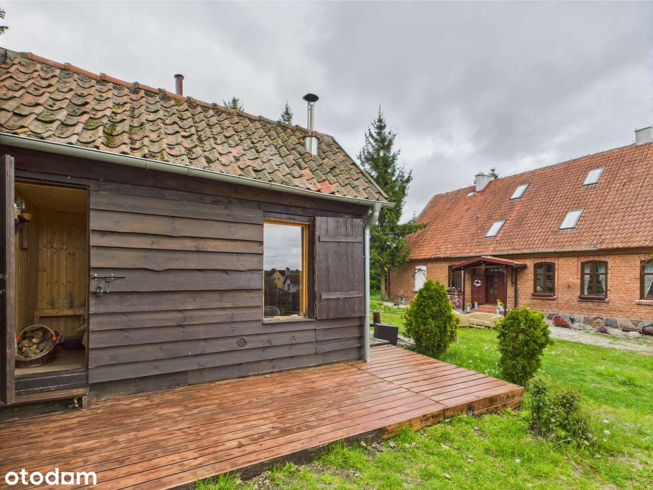 Dworek z 1892r nad jeziorem / + budynek gospodarczy / sauna / garaż-5