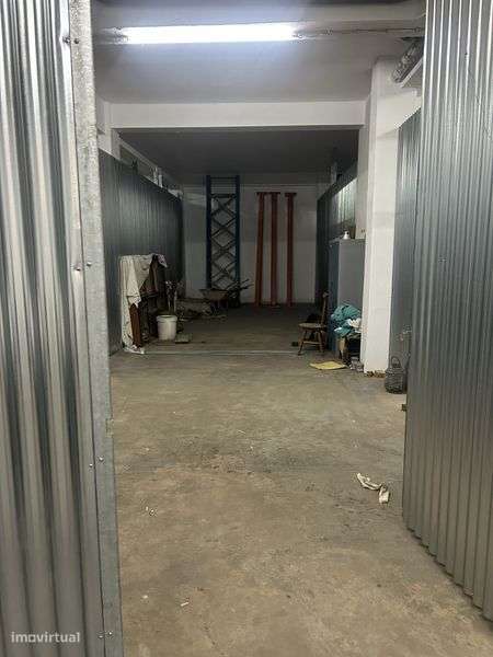 Armazens para arrumos ou garagem para arrendar - Grande imagem: 5/12