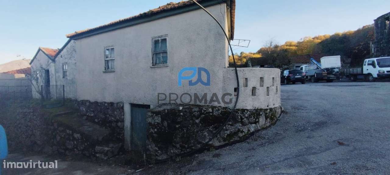 Moradia para Recuperar - Grande imagem: 4/19