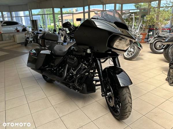 Harley-Davidson Touring Road Glide - 4