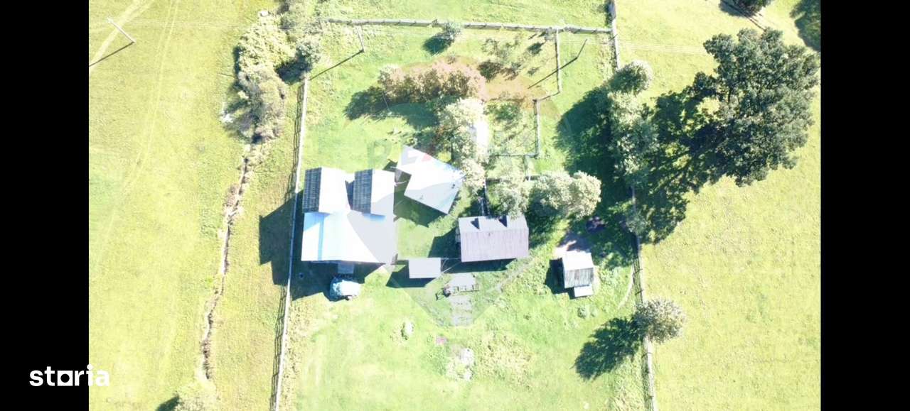 Casă în Vatra Dornei, zona Argestru, cu 11.541m.p. TEREN INTRAVILAN - Imagine principală: 5/20