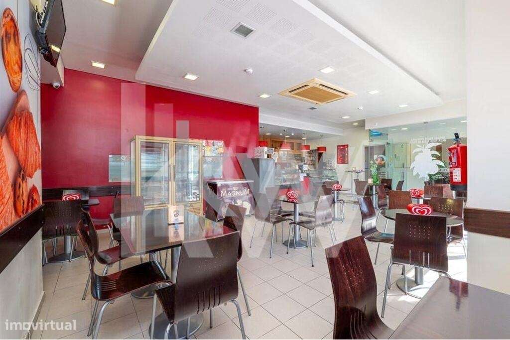 VENDE EDIFICÍO/MORADIA c/Pastelaria/Fábrica de Bolos EXCELENTE INVESTI - Grande imagem: 4/22