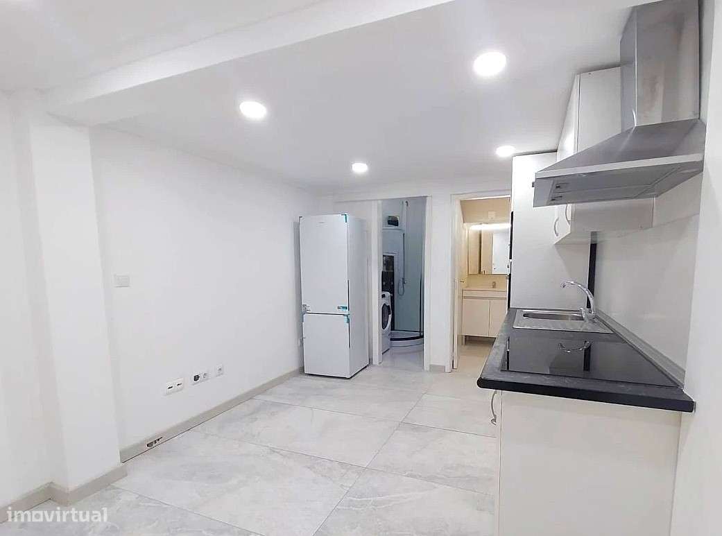 Loja T1 Venda em Corroios,Seixal - Grande imagem: 3/8