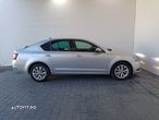 Skoda Octavia 2.0 TDI DSG Style - 39